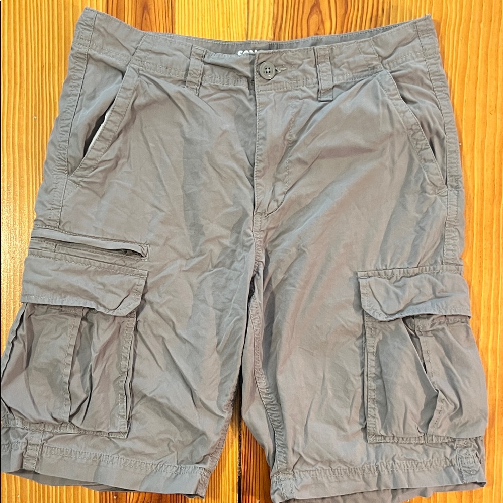 Sonoma Gray Cargo Shorts with Multiple Pockets